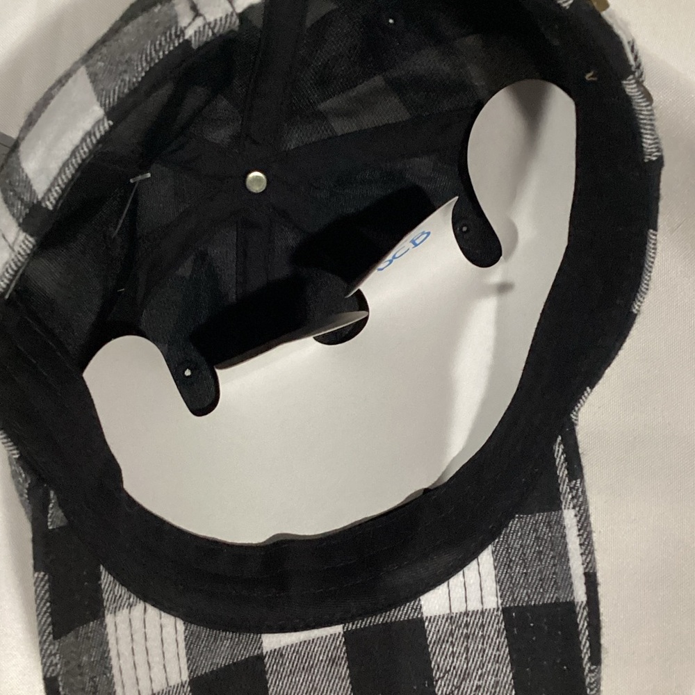 KBETHOS Monochrome Plaid Cap - Picture 6 of 6